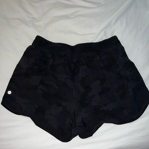 Lululemon Track That Mid-Rise Lined Short 5” Camo